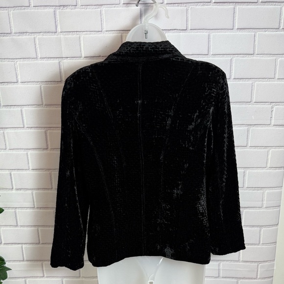 Chico's Black Velvet Blazer with Notched Lapel/size 1 - Picture 7 of 10